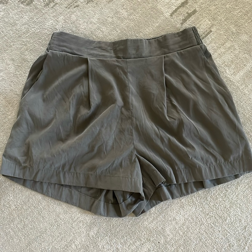 Small olive green boutique shorts